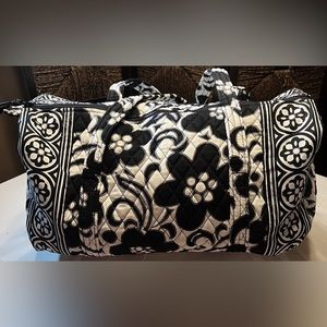 Vera Bradley Duffle Bag In Floral Black White